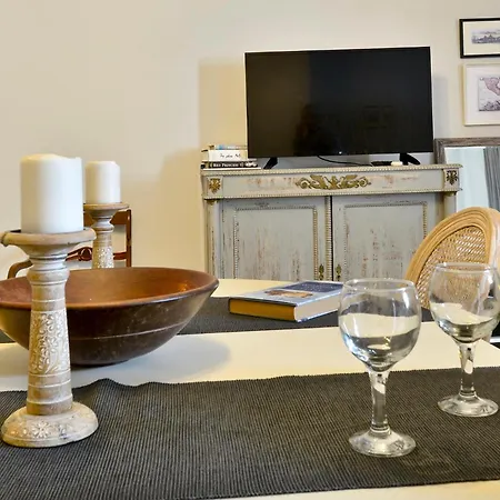 Liston Pied A Terre *