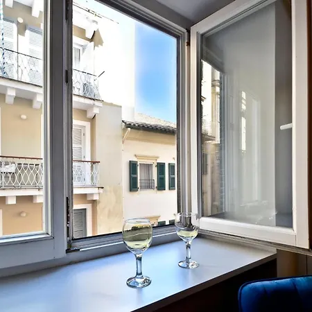 Liston Pied A Terre